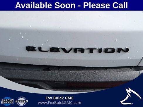 Used 2024 GMC Acadia Elevation w/ LPO, Floor Liner Package FWD image 5