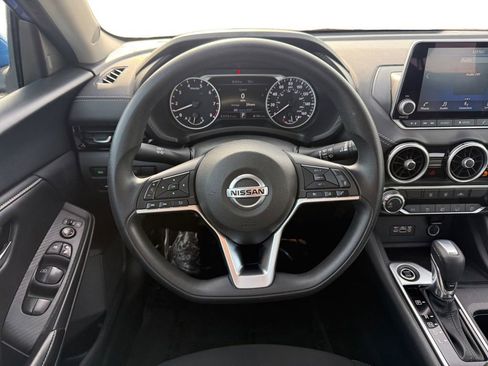 Used 2023 Nissan Sentra SV image 13