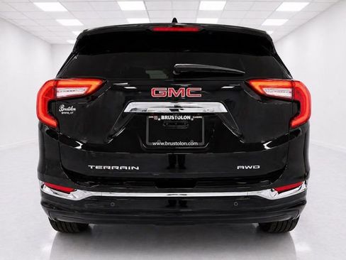 Used 2023 GMC Terrain Denali AWD/4WD image 9