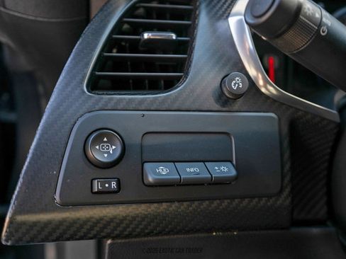 Used 2019 Chevrolet Corvette Z06 RWD image 31