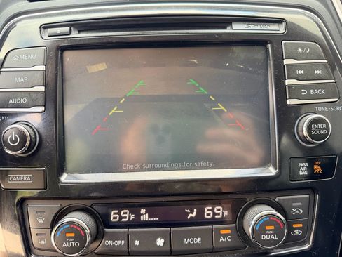 Used 2018 Nissan Maxima 3.5 SV image 21