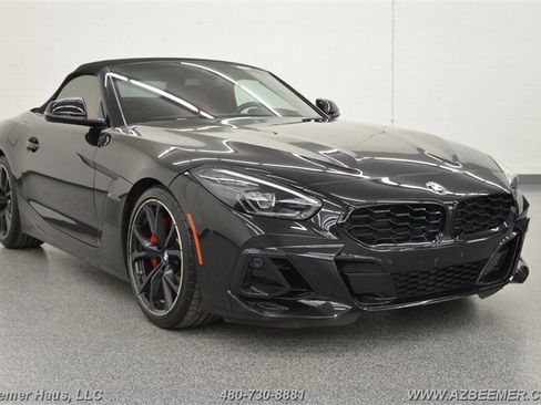 Used 2023 BMW Z4 M40i w/ Premium Package image 6