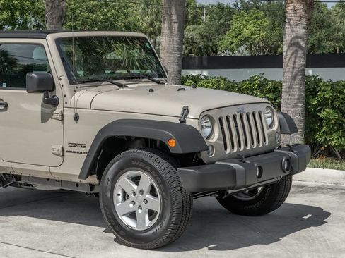 Used 2016 Jeep Wrangler Sport w/ Quick Order Package 24S AWD/4WD image 11