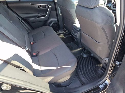 Used 2025 Toyota RAV4 LE AWD/4WD image 5