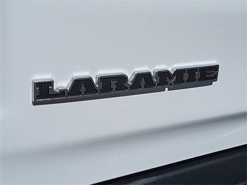 Used 2024 RAM 1500 Laramie image 12