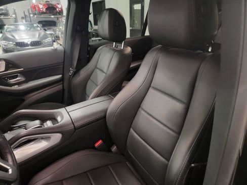 Used 2023 Mercedes-Benz GLS 450 4MATIC image 8