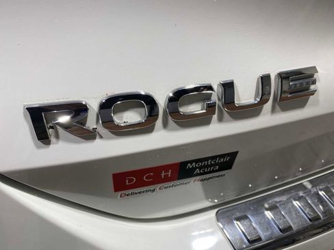 Used 2016 Nissan Rogue SV image 7