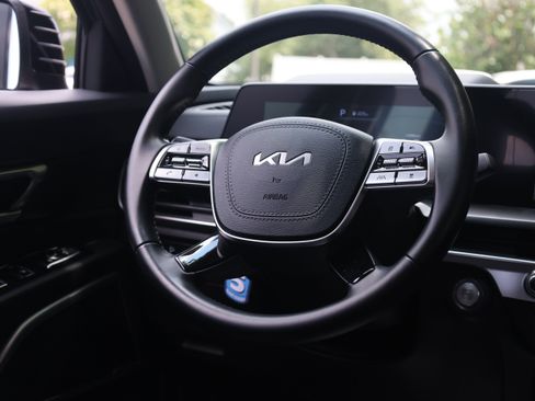 Used 2024 Kia Telluride S w/ S Sunroof Package AWD/4WD image 6