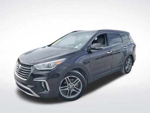 Used 2017 Hyundai Santa Fe SE image 1