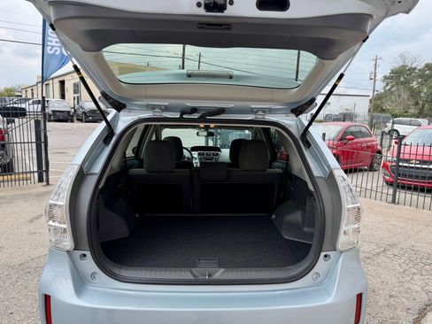 Used 2012 Toyota Prius V Three image 12