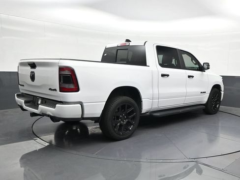 Used 2024 RAM 1500 Laramie AWD/4WD image 5
