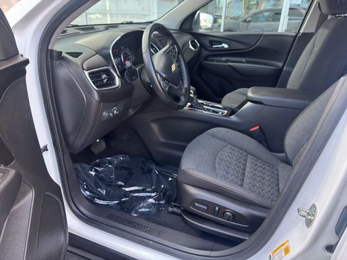 Used 2023 Chevrolet Equinox LT FWD image 5