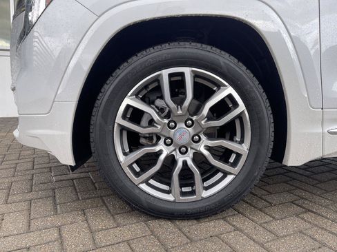 Used 2023 GMC Terrain Denali AWD/4WD image 10