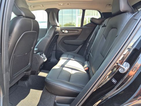 Used 2023 Volvo XC40 B5 Ultimate w/ Climate Package AWD/4WD image 27