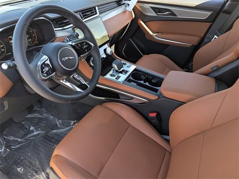 New 2026 Jaguar F-PACE R-Dynamic S image 19