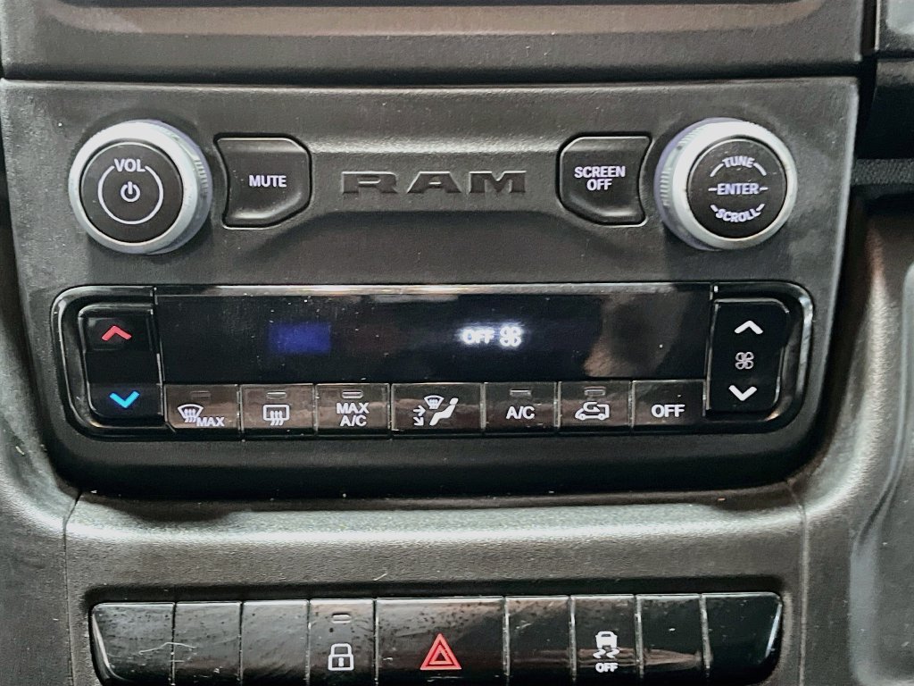 Used 2024 RAM ProMaster 3500 w/ Convenience Group FWD image 15