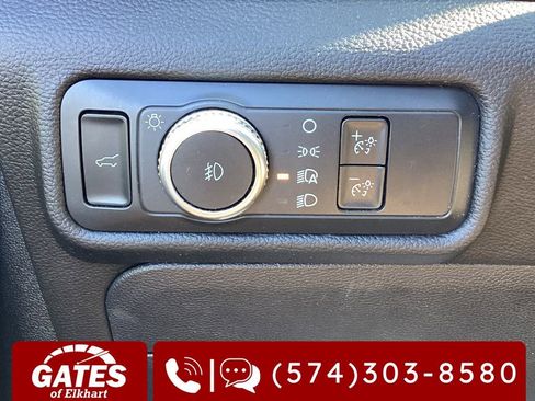 Used 2022 Ford Explorer XLT w/ Equipment Group 202A image 28