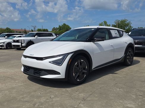 New 2026 Kia EV6 Light RWD image 4