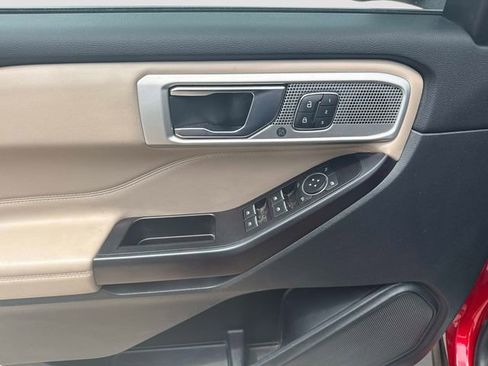 Used 2020 Ford Explorer Limited AWD/4WD image 11
