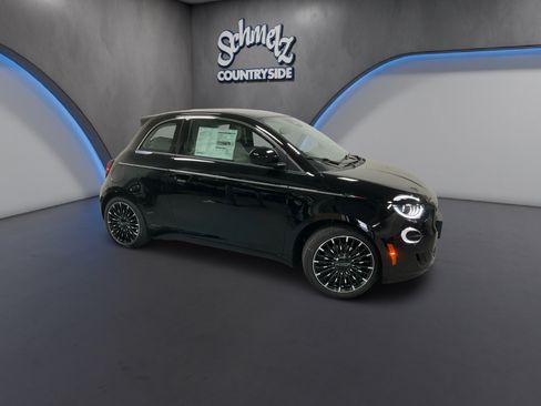 New 2026 FIAT 500 e Icona w/ Quick Order Package 21R FWD image 2