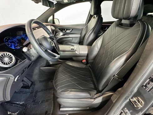 Used 2023 Mercedes-Benz EQS 580 4MATIC SUV image 19