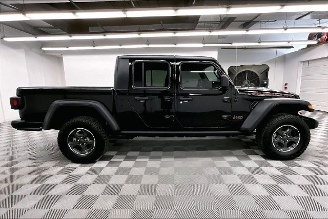 Used 2021 Jeep Gladiator Rubicon w/ Cold Weather Group AWD/4WD image 14