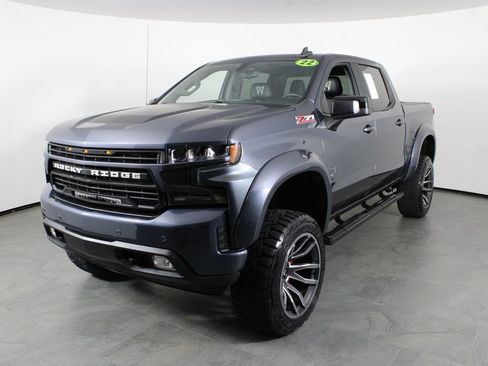 Used 2022 Chevrolet Silverado 1500 RST w/ Safety Package AWD/4WD image 2