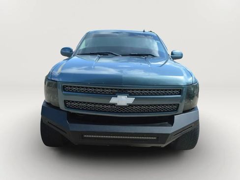 Used 2011 Chevrolet Silverado 1500 LT w/ All-Star Edition AWD/4WD image 2