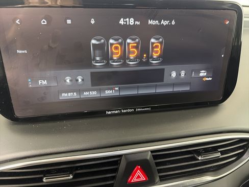 Used 2022 Hyundai Santa Fe SEL w/ Convenience + Premium Package image 23