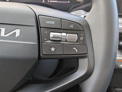 New 2026 Kia K4 FWD image 25