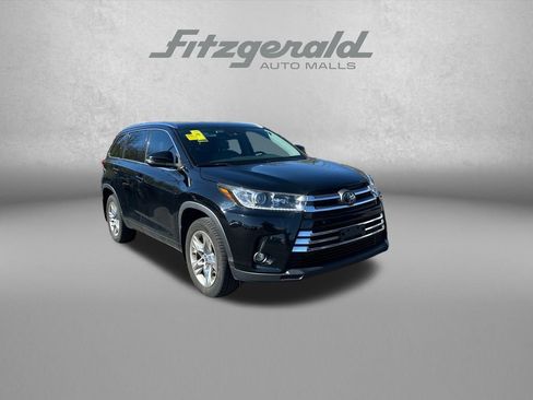 Used 2019 Toyota Highlander Limited image 7