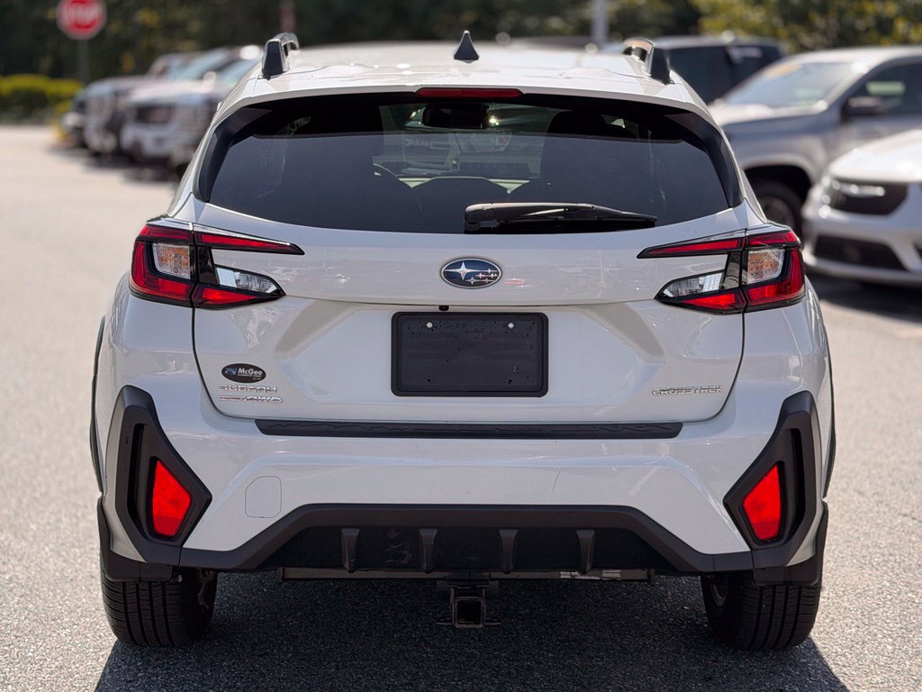 Used 2024 Subaru Crosstrek 2.0i Premium AWD/4WD image 4