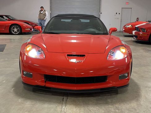 Used 2011 Chevrolet Corvette Grand Sport w/ Preferred Equipment Group image 3