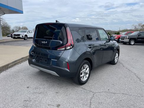 Used 2025 Kia Soul LX w/ LX Technology Package image 8