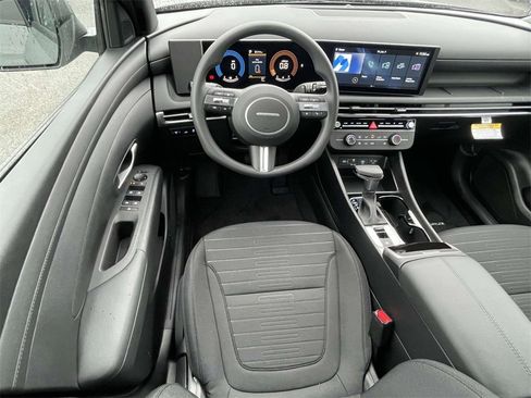 New 2026 Hyundai Santa Cruz SE image 10
