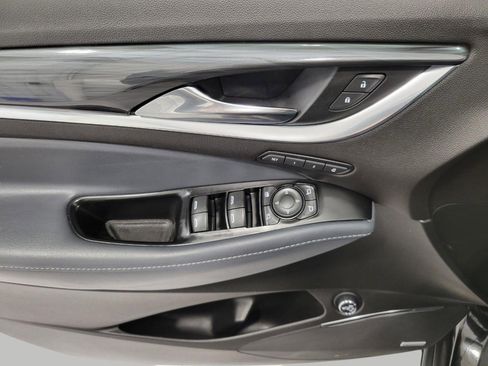 Used 2024 Buick Enclave Premium image 28