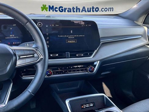 Used 2025 Chevrolet Equinox LT w/ Convenience Package II image 10