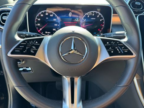 Certified 2025 Mercedes-Benz GLC 300 image 27