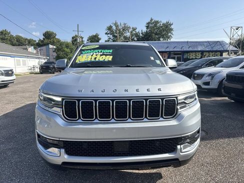 Used 2022 Jeep Wagoneer Series II w/ Premium Group I RWD image 2