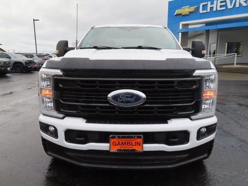 Used 2024 Ford F350 XLT image 2