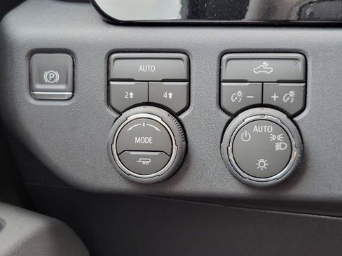 New 2026 Chevrolet Silverado 1500 LT AWD/4WD image 14