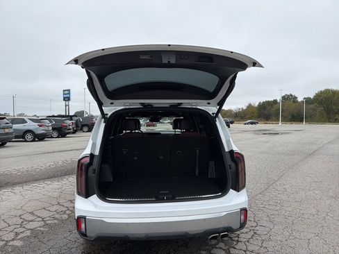 Used 2024 Kia Telluride SX Prestige AWD/4WD image 9
