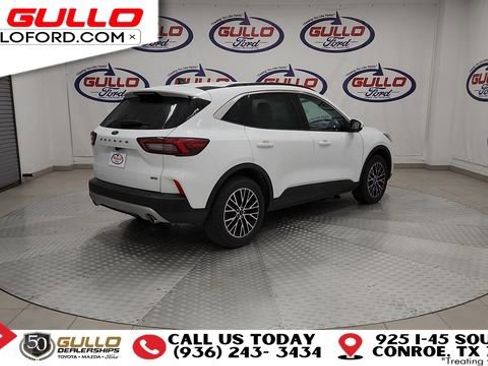 Used 2023 Ford Escape SE image 8