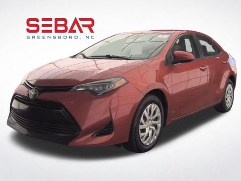 Used 2018 Toyota Corolla LE FWD image 1