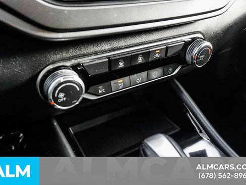 Used 2025 Nissan Altima 2.5 SR FWD image 44