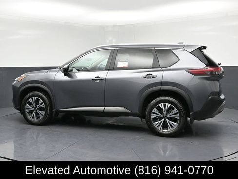 Used 2023 Nissan Rogue SV w/ SV Premium Package image 27