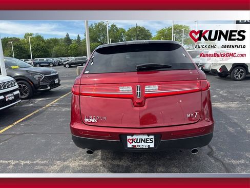 Used 2014 Lincoln MKT FWD image 9