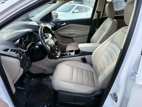 Used 2019 Ford Escape Titanium AWD/4WD image 12
