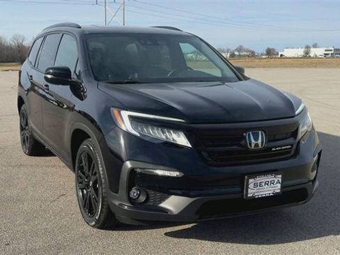 Used 2021 Honda Pilot Black Edition image 3