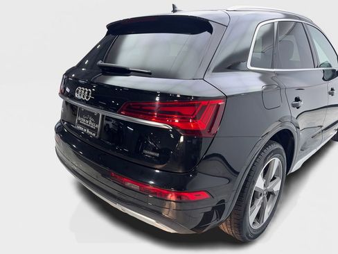 Used 2023 Audi Q5 2.0T Premium w/ Convenience Package image 18
